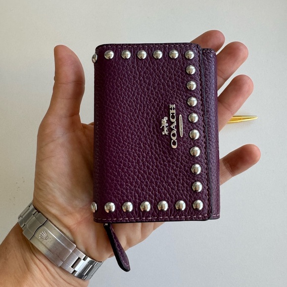 Coach Handbags - Absolutely new coach wallet. Authentic item from boutique in Aventura mall